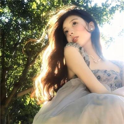 怪物少女妮莫娜